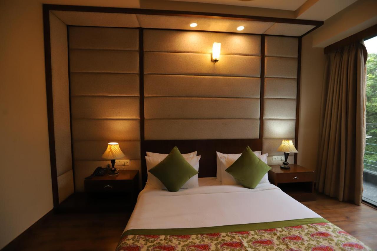 Ip Royal Hotel - Yeni Delhi Dış mekan fotoğraf
