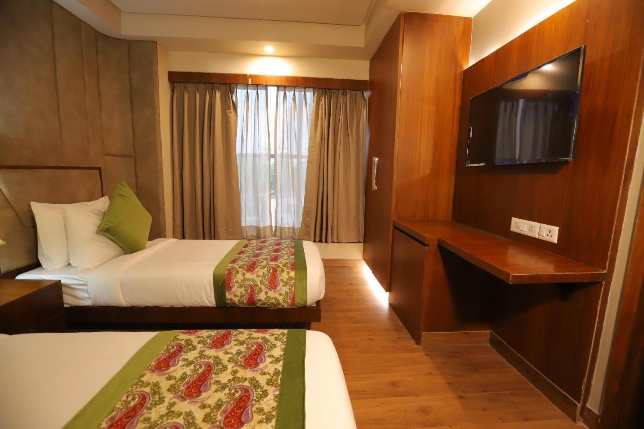 Ip Royal Hotel - Yeni Delhi Dış mekan fotoğraf