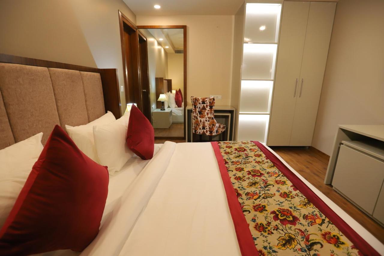 Ip Royal Hotel - Yeni Delhi Dış mekan fotoğraf