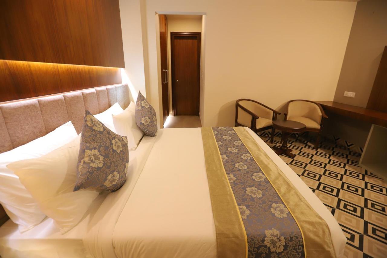 Ip Royal Hotel - Yeni Delhi Dış mekan fotoğraf