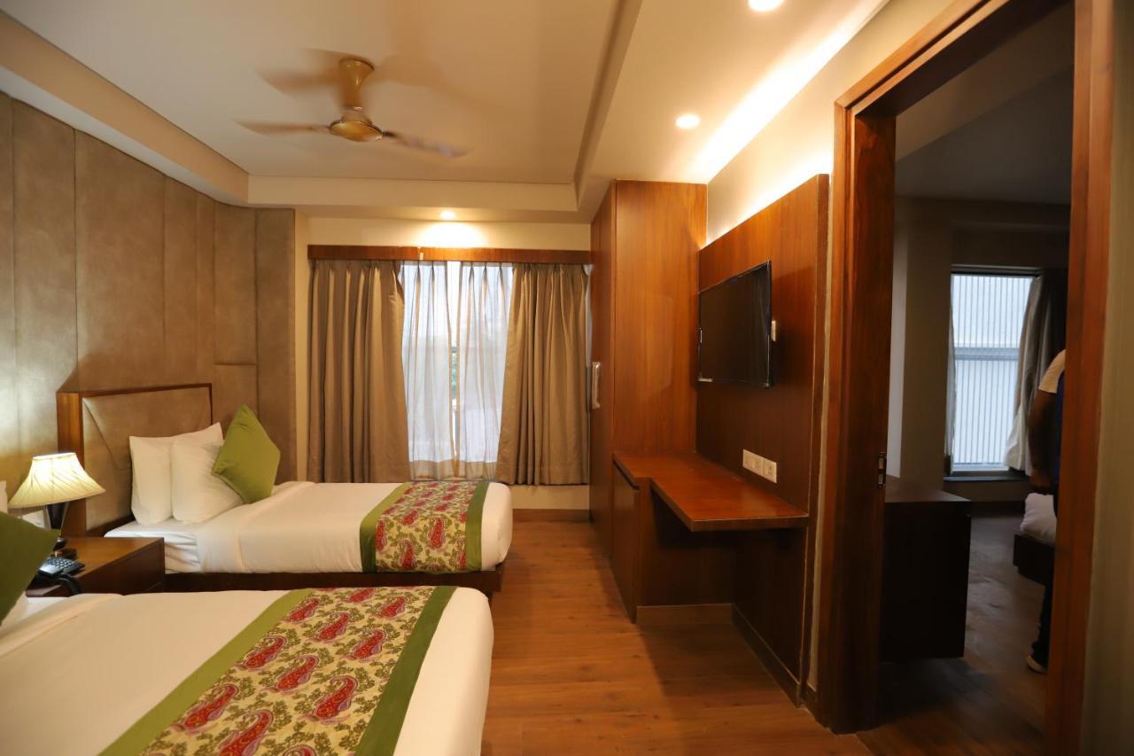Ip Royal Hotel - Yeni Delhi Dış mekan fotoğraf
