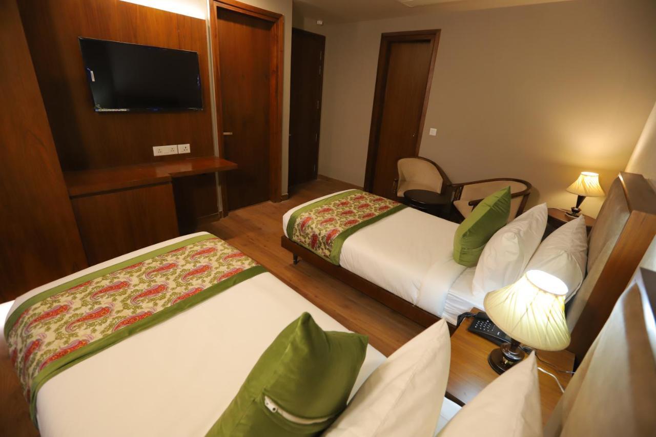Ip Royal Hotel - Yeni Delhi Dış mekan fotoğraf