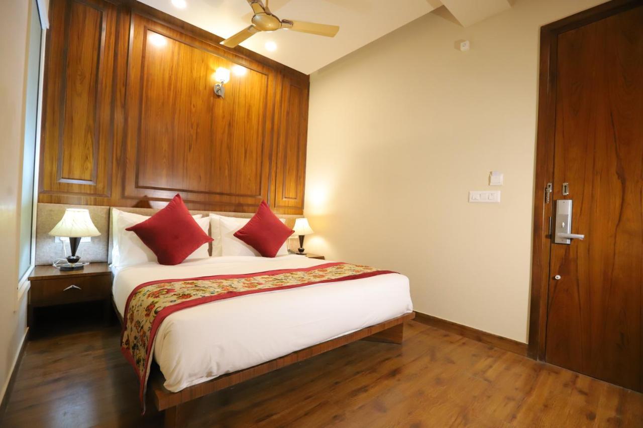 Ip Royal Hotel - Yeni Delhi Dış mekan fotoğraf